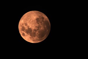Яким було місячне затемнення 2022