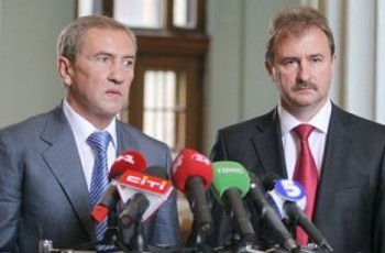 К чему приведет двоевластие в Киеве?