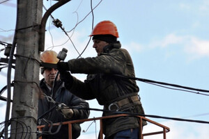 Восстановление электросети продолжается, но ремонтникам нужно время