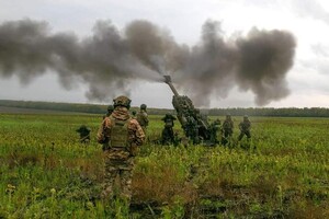 Воїни українських ракетних військ і артилерії нищать ворожі позиції
