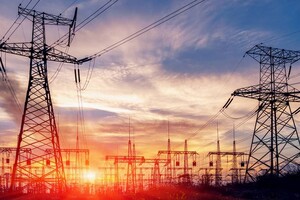 Пошкодження, яких зазнала енергетична інфраструктура вчора, привели до зростання навантаження на працюючу частину електромереж
