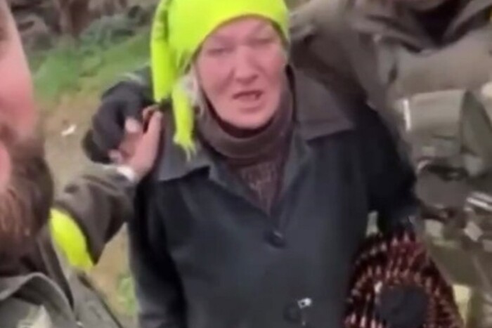 Українська бабуся назбирала ворожих набоїв і передала їх ЗСУ (відео)