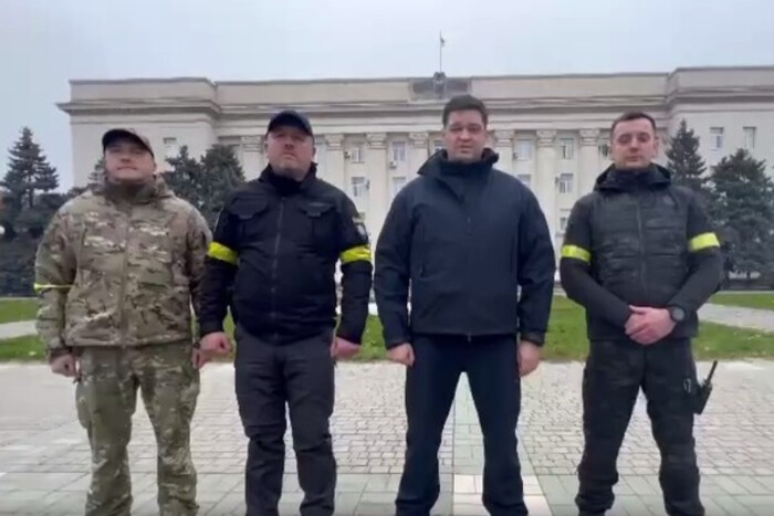 В Херсон вернулись украинские военные администрации