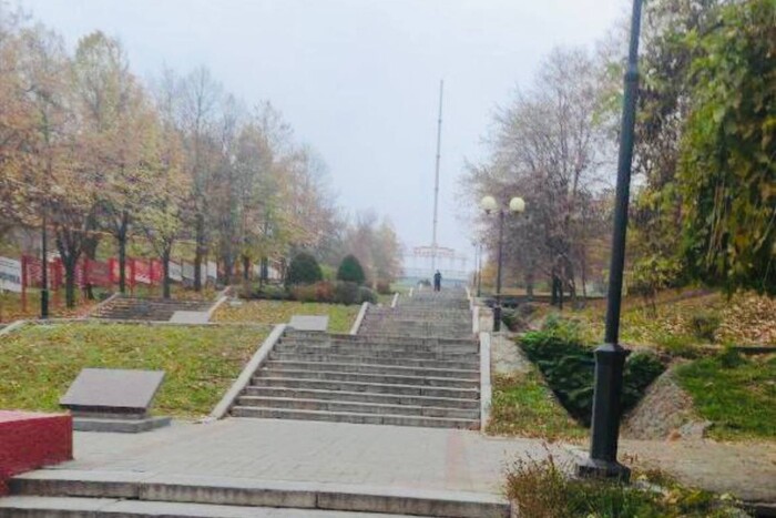 Із головної площі Мелітополя зник російський прапор