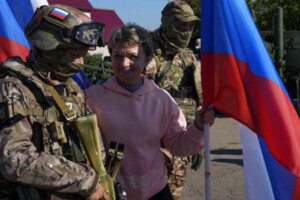 Росіяни завезли своїх «прокурорів» на тимчасово захоплені території України