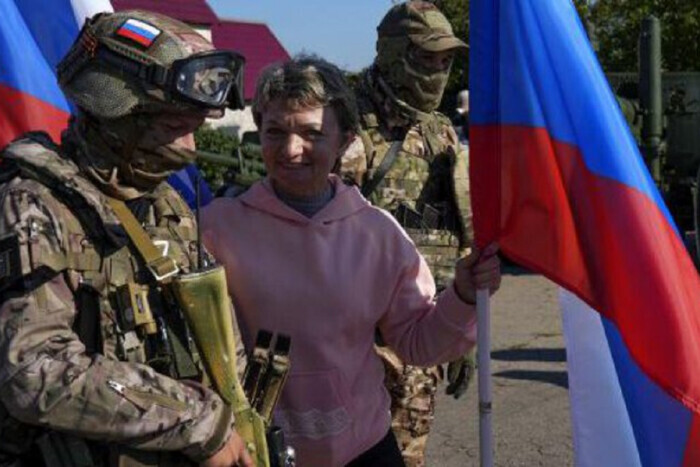 Россияне завезли своих «прокуроров» на временно захваченные территории Украины