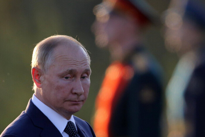 «Путін вже програв»: Подоляк розповів, що може врятувати Росію