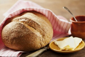 Сьогодні – Міжнародний день сиру і хліба