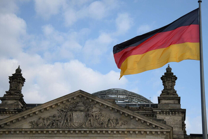 Германия выделила новый пакет помощи Украине: что именно поступит