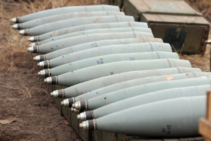 Білорусь налагоджує виробництво складових частин снарядів для ствольної артилерії