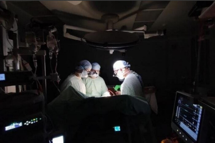 Операція на серці без електрики: у Львові хірурги здійснили подвиг (фото)