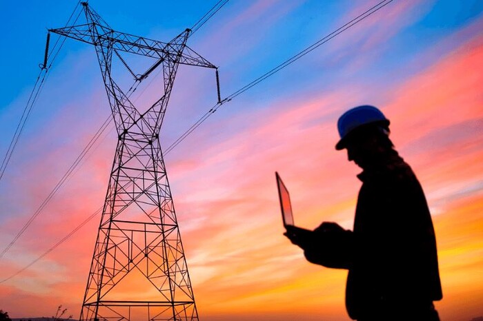 Українська енергетична компанія здійснила тестову поставку електрики зі Словаччини: деталі