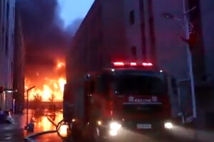 Пожежа на заводі в Китаї забрала життя 36 людей (відео)