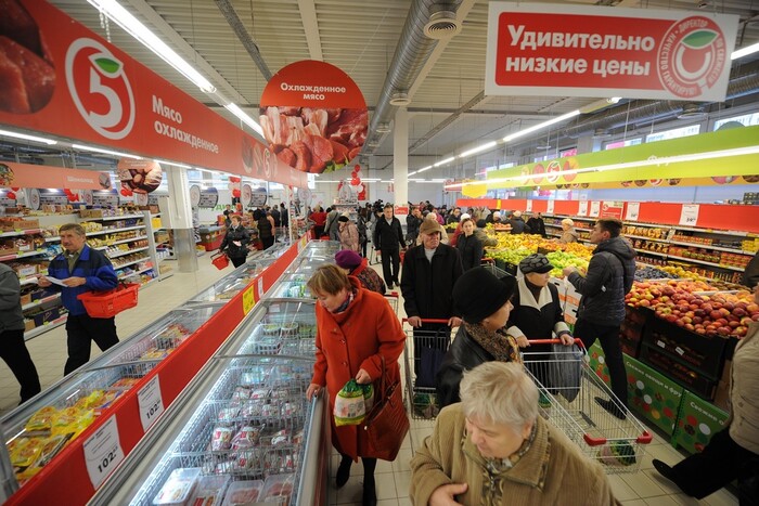 Війна вдарила по гаманцях. Росіяни стали частіше красти їжу в магазинах