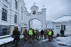 22 листопада Свято-Успенську Києво-Печерську лавру відвідали неочікувані «паломники»