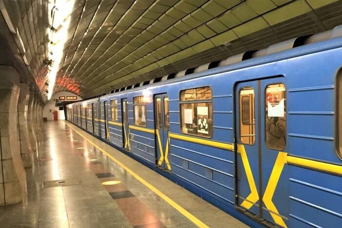 Влада Києва внесла корективи у роботу метро після обстрілів: деталі