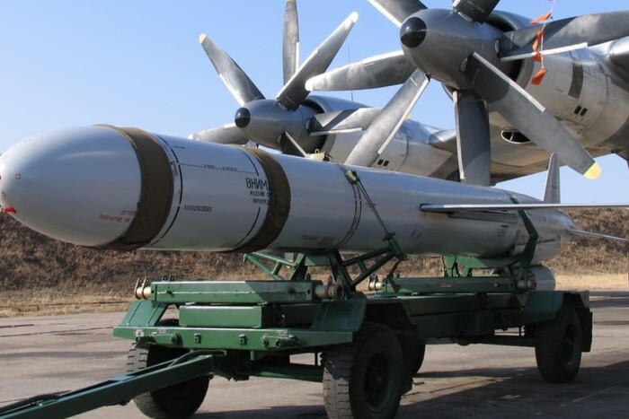 Окупанти обстрілюють Україну болванками від ядерних ракет – британська розвідка