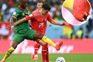 ФИФА отказалась наказывать игрока сборной Камеруна за бутсы с флагом России