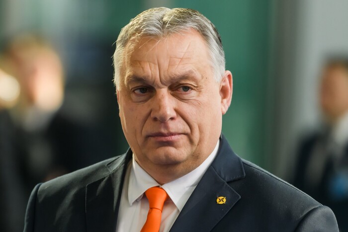 Почему «переобулся» Орбан?