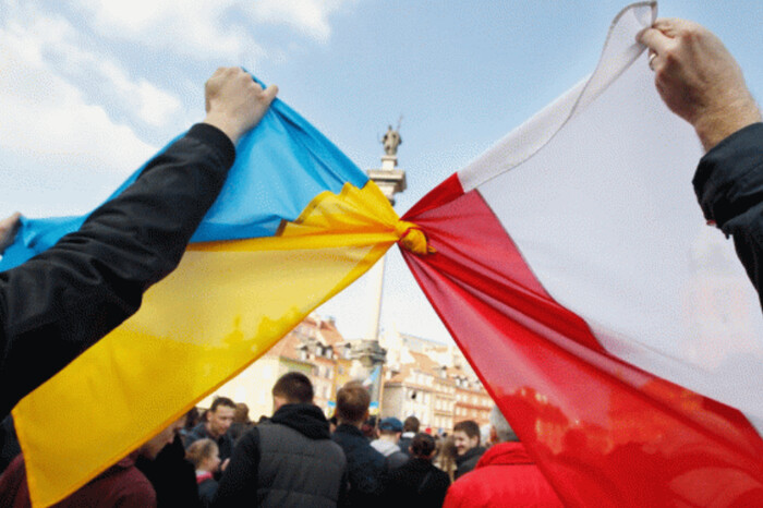 Зазіхання на Західну Україну? МЗС Польщі відреагувало на ворожий фейк