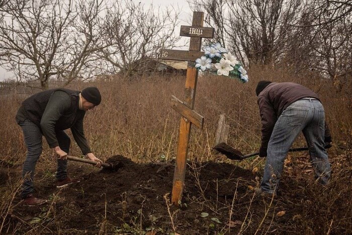 На Херсонщині виявлено нове поховання: жахливі подробиці (фото)