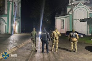 СБУ проводит обыски в епархиях Московской церкви в трех областях (фото)