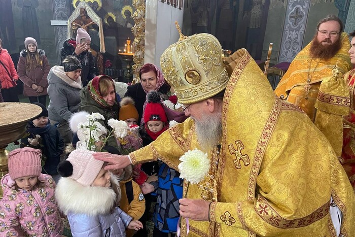 Митрополит Московської церкви після візиту СБУ поїхав з України