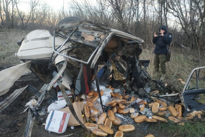 На Харківщині автівка наїхала на міну, є жертви (фото)