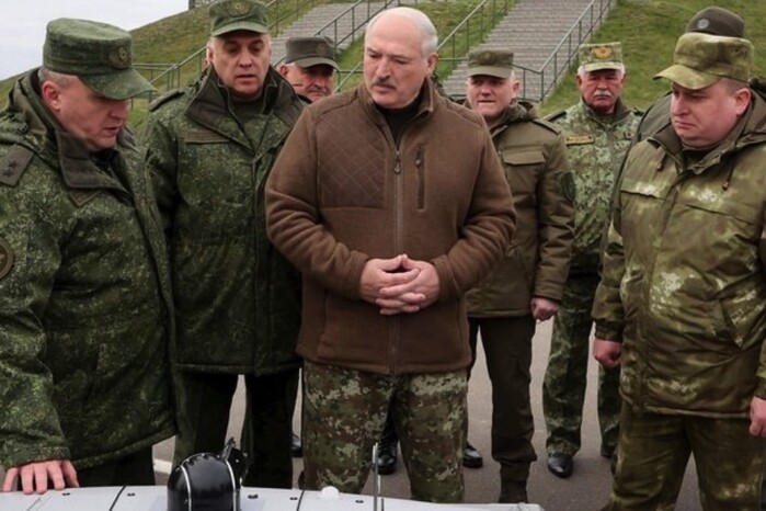Лукашенко хоче запровадити смертну кару для військових та чиновників