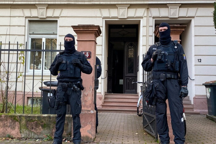 Німецький суд заарештував 23 ультраправих, підозрюваних у плануванні перевороту