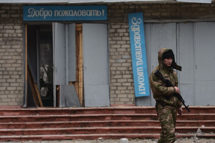 Луганщина: окупанти запровадили військову підготовку для дітей