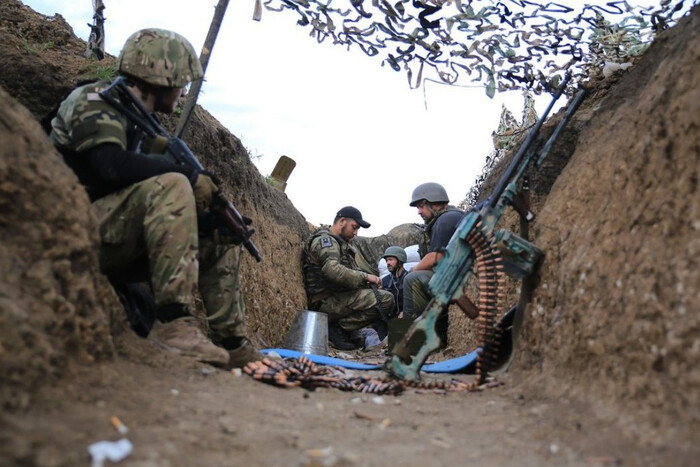 Які зарплати українські воїни отримують на передовій: названо суми
