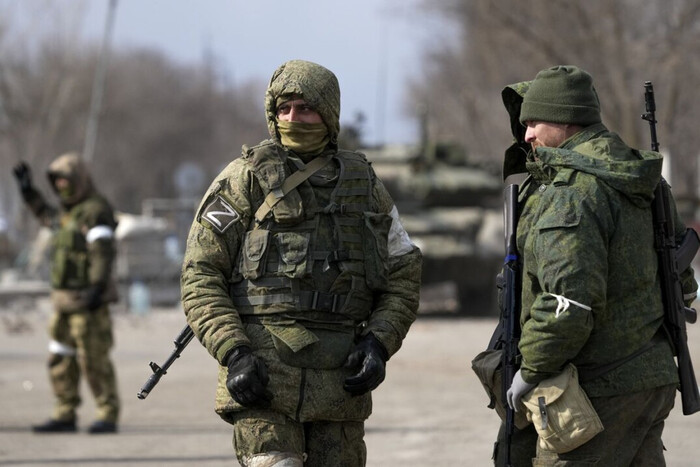 На Луганщині окупанти посилили мобілізацію: загрібають усіх підряд