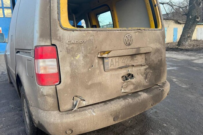 Окупанти обстріляли авто рятувальників, які доставляли гумдопомогу в Бахмут