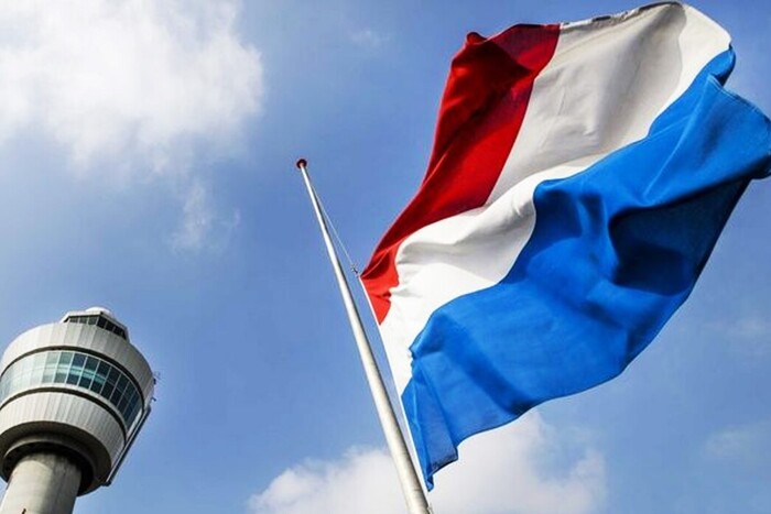 Нідерланди пропонують заморозити вступ Сербії до ЄС через Росію
