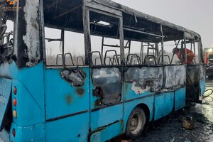 На трасі Київ-Чоп загорівся рейсовий автобус (фото)