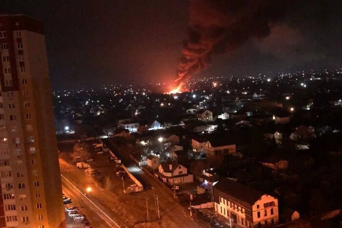 Мер столиці підтвердив вибухи у Шевченківському районі
