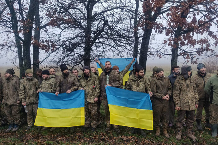 Украина вернула 64 военных ВСУ из российского плена (видео)