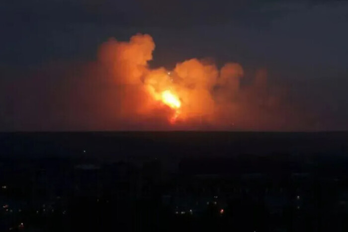 У російському Курську «бавовна»: у місті лунають вибухи (відео)