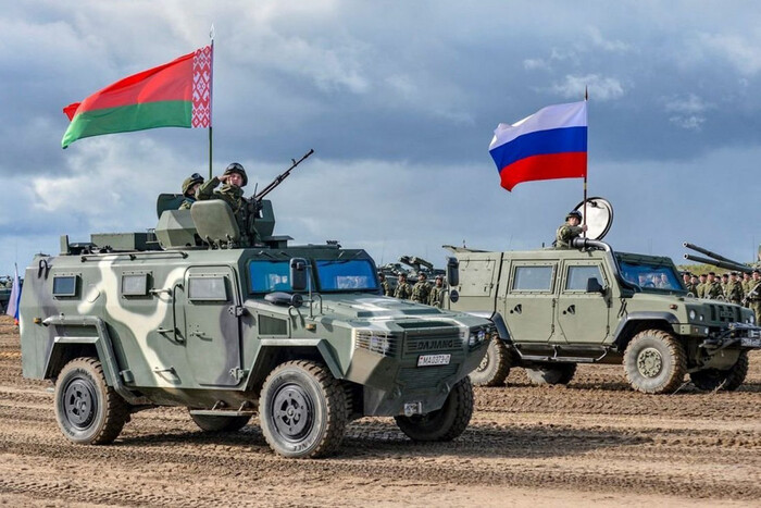 Военные учения в Беларуси: британская разведка оценила вероятность наступления