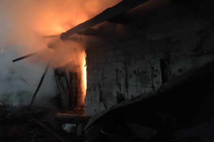 Унаслідок нічної атаки дронів по Київщині є постраждалі (фото)