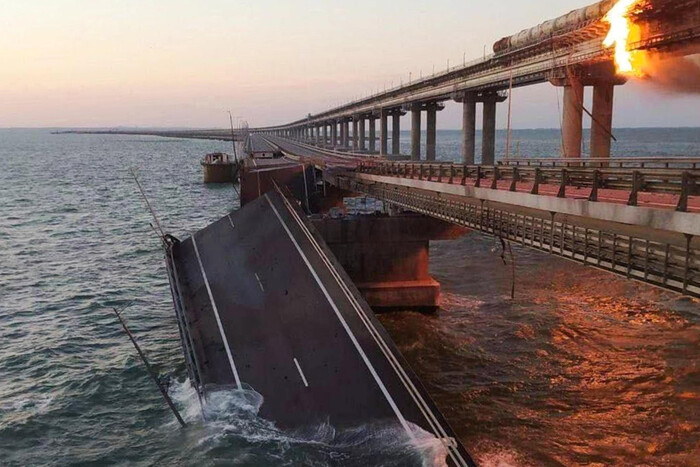 Взрыв на Крымском мосту: ФСБ задержала уже 22 россиян, их пытают