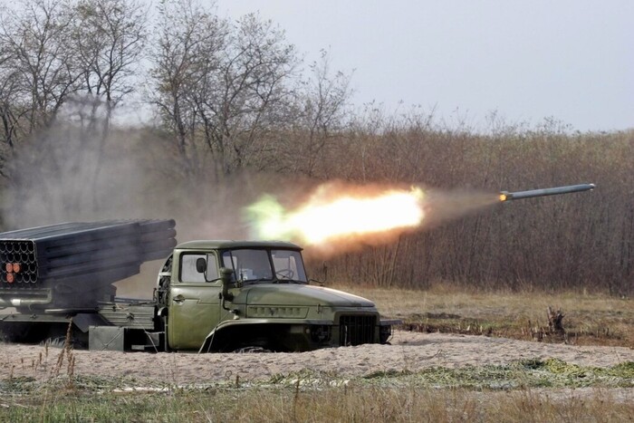 Гатили з важкої артилерії: росіяни обстріляли два міста на Дніпропетровщині 