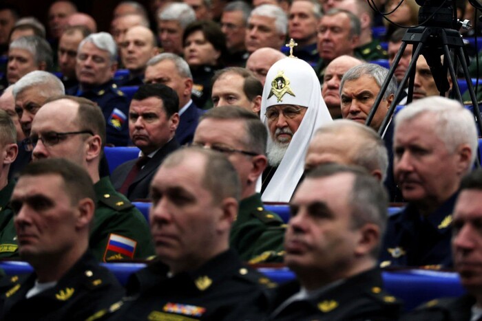 Мобілізація попів. Патріарх Кирило вимолює у Путіна поблажку 
