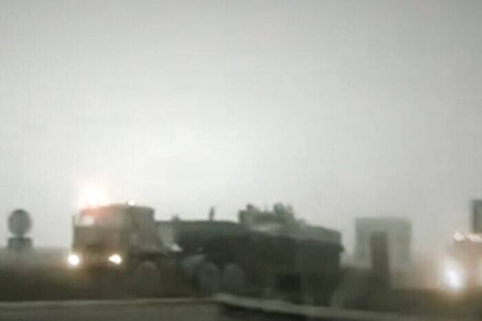 Оккупанты перебрасывают войска в Бердянск и Мелитополь (видео)