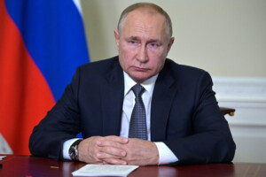 Путін переконує, що  99,9% росіян готові загинути на війні