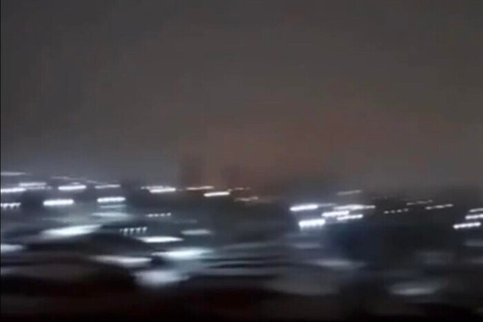 Взрывы на аэродроме в Энгельсе: есть погибшие, но власть все отрицает (видео)