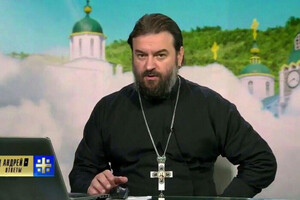 Российский священнослужитель напомнил, что не стоит молиться о том, чтобы «ж*пе было тепло и холодильник был не пуст»