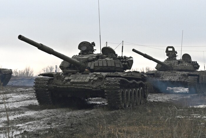 Росіяни перекинули в Білорусь частину танкової армії – британська розвідка
