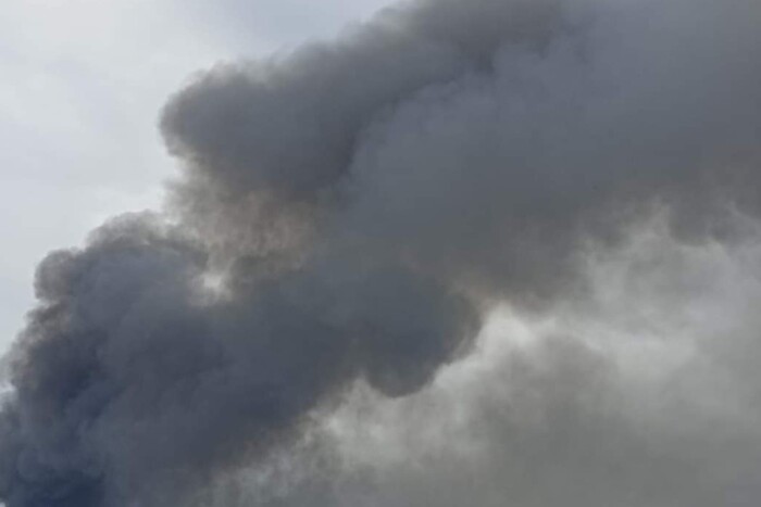У Херсоні пролунали вибухи під час повітряної тривоги – ЗМІ 